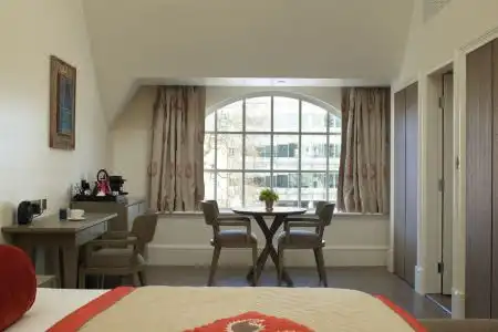 The Lalit London - 76