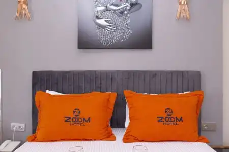 Zoom - 86