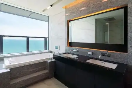 Grand Lct Residence - 124