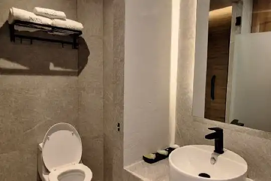 Block Suites - 25
