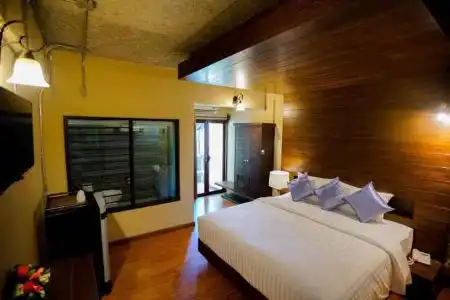Night Bazaar Inn - 53