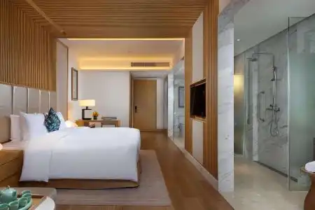 Sanya Yazhou Bay Resort, Curio Collection by Hilton - 37