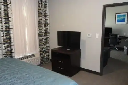 MainStay Suites - 26