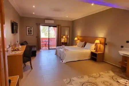 La Maison Des Oliviers - 11