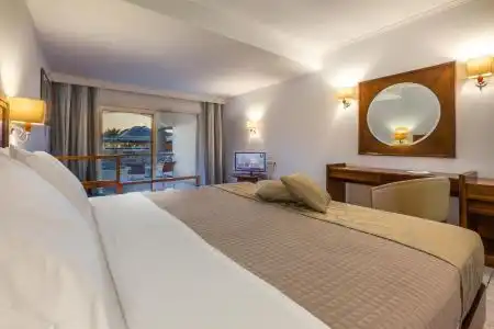 Kipriotis Maris Suites - 37
