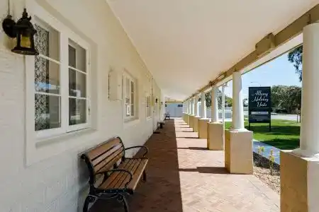 Albany Holiday Units - 3