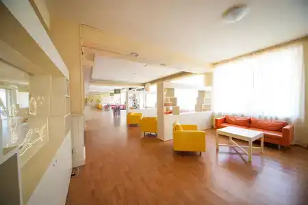 Regent - 4