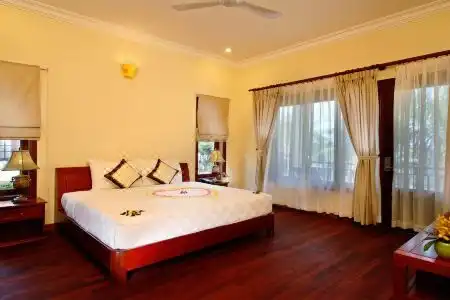 Golden Coast Resort & Spa - 14