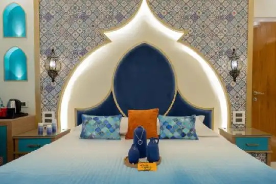 Sarang Palace - Boutique Stays & Candlelight Dining - 43