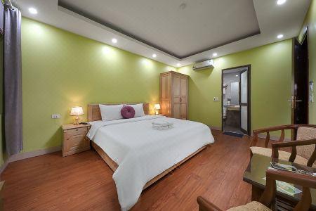 Golden Lotus Airport & Travel - 5