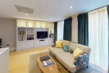 Cheval Knightsbridge - 200