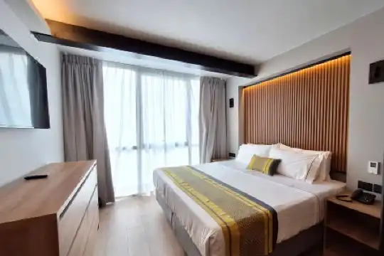 Block Suites - 37