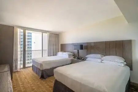 Embassy Suites by Hilton Waikiki Beach Walk - 92