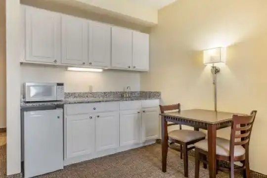 Comfort Suites Maingate East - 68