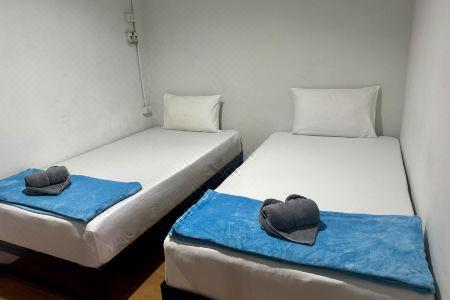Eclipse Hostel and Bar - 11