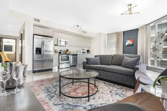 Habitat Brickell I Sextant - 168