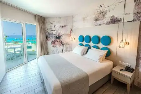 Emerald Suites - 13