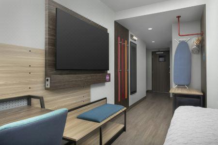 Home2 Suites By Hilton Miami Airport South Blue Lagoon - 45
