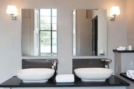 No. 11 Boutique & Brasserie - 69