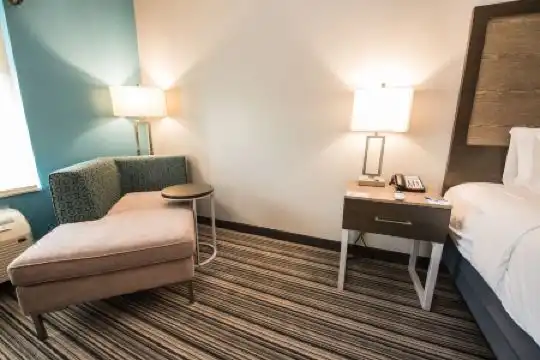 Holiday Inn Express & Suites Houston - Hobby Airport Area, An Ihg - 25