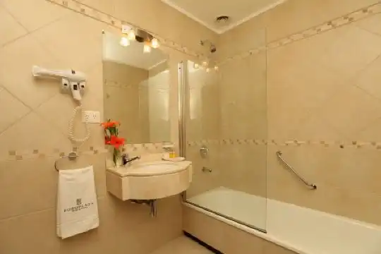 Europlaza & Suites - 14
