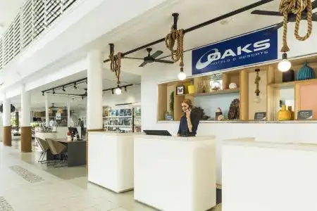 Oaks - 4