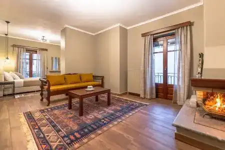 Ef Zin Arachova - 38