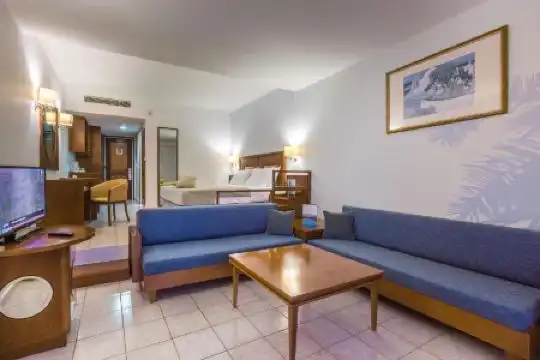Kipriotis Maris Suites - 46