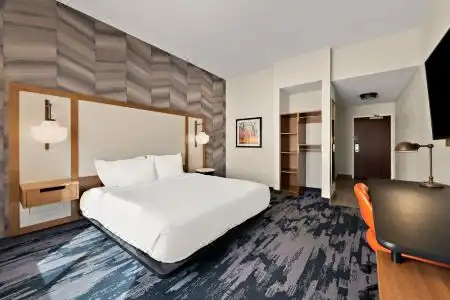 Fairfield by Marriott - 8
