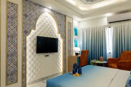 Sarang Palace - Boutique Stays & Candlelight Dining - 40