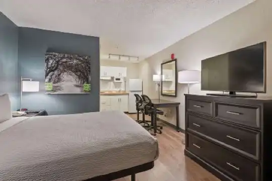 Extended Stay America Suites - Miami - Airport - Blue Lagoon - 22