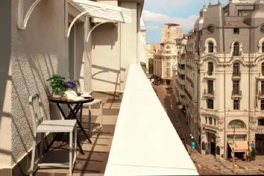 Central, Trademark Collection by Wyndham - 8