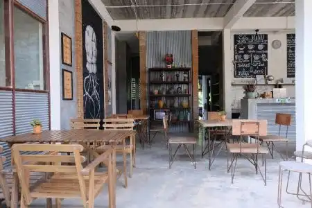 Samatha Bed & Breakfast - 1
