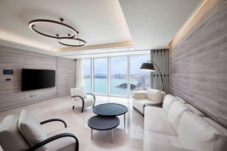 Grand Lct Residence - 200