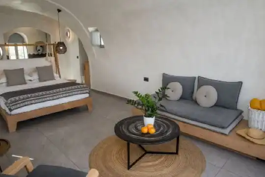Almyra Oia Suites - 76