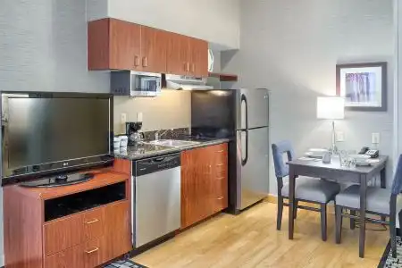 Homewood Suites by Hilton - 4