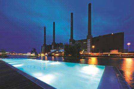 The Ritz-Carlton, - 3