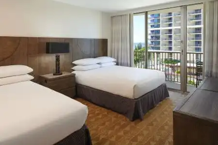 Embassy Suites by Hilton Waikiki Beach Walk - 79