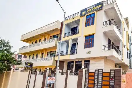 Oyo 76212 Shiv Pratap - 5