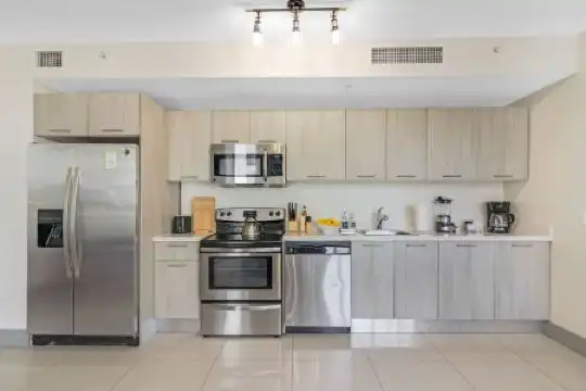 Habitat Brickell I Sextant - 175