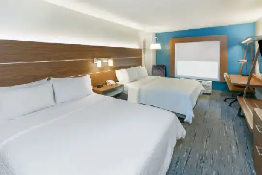 Holiday Inn Express-Central - 29
