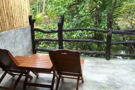 Ruean Thai Nai Bang by PANSAK Resort - 28