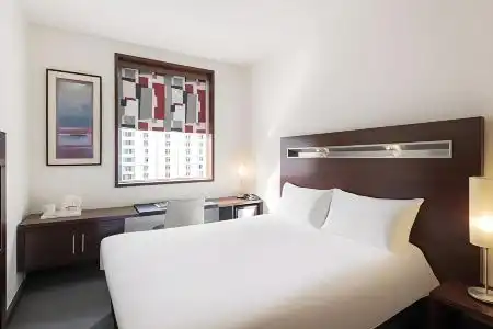Ibis World Trade Centre - 28