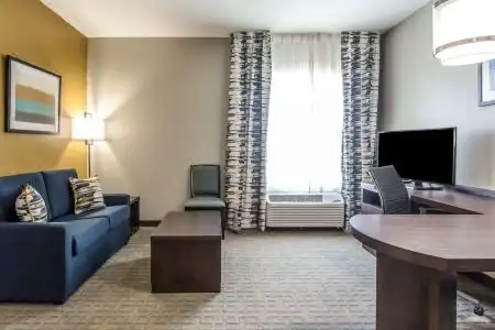 MainStay Suites - 27