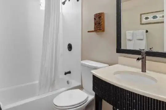 Castle Bamboo Waikiki - 20