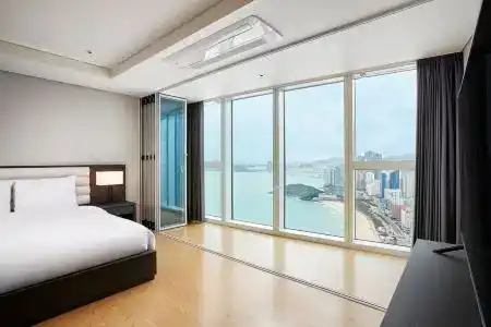 Grand Lct Residence - 190
