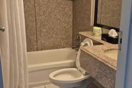Best Western Plus Sandcastle Beachfront - 48