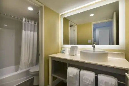 Breakers Resort - 11