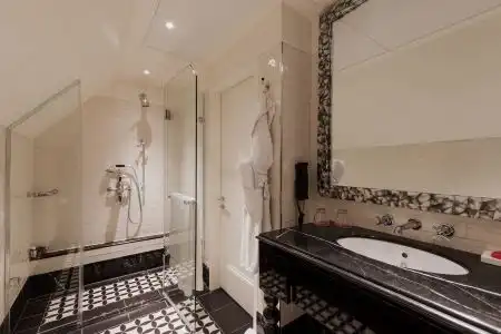 The Lalit London - 88