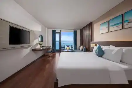 Canvas Danang Beach - 76